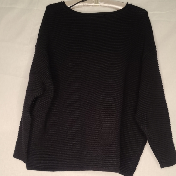 NWOT - Sweater by Shades - Picture 5 of 7